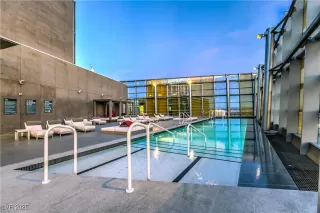 Photo #2: 2714484 Listing