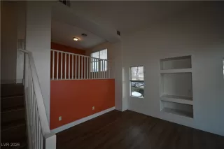 Photo #2: 2714487 Listing 