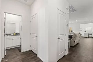 Photo #2: 2714497 Listing