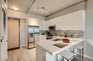 Photo #4: 2714505 Listing 