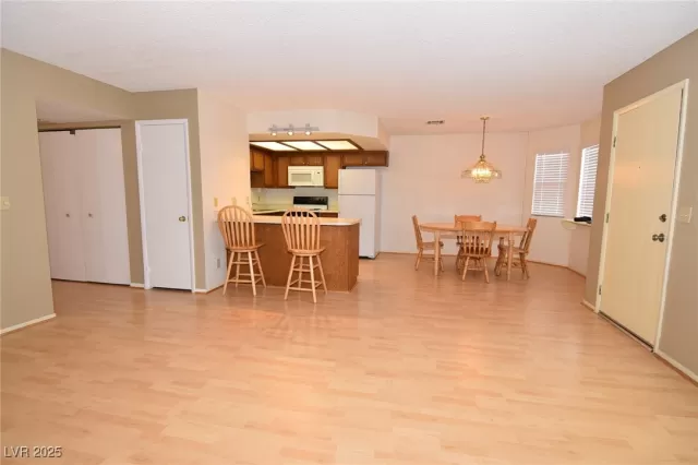 MLS: 2714525 Condo For Sale