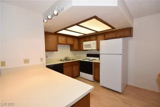 Photo #4: 2714525 Listing 