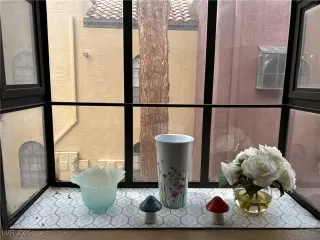 Photo #5: 2714527 Listing 