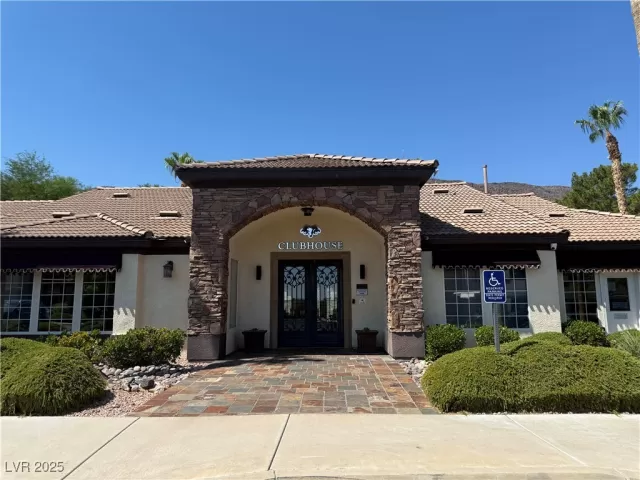 MLS: 2714548 Condo For Sale