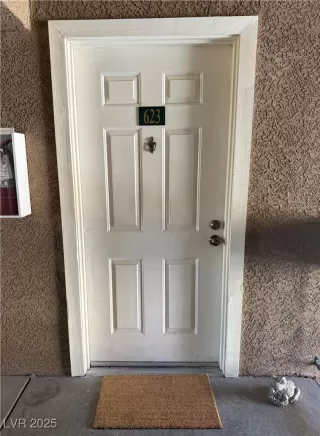 Photo #2: 2714548 Listing 