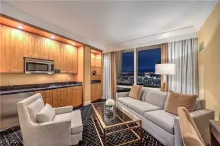 Photo #2: 2714583 Listing