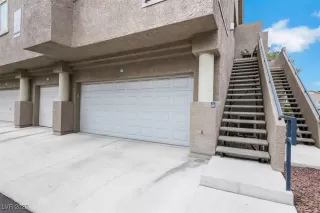 Photo #3: 2714617 Listing