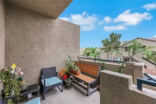 Photo #4: 2714617 Listing