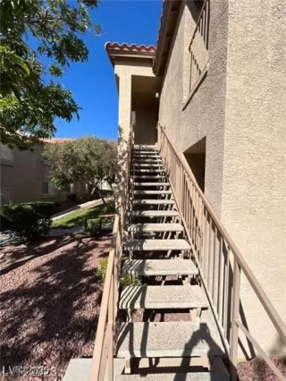 Photo #5: 2714678 Listing 