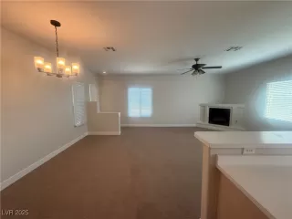 Photo #5: 2714711 Listing 