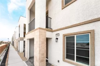 More Details about MLS # 2714724 : 5614 BEGUILING FALLS STREET