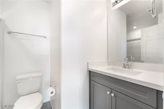 Photo #5: 2714724 Listing