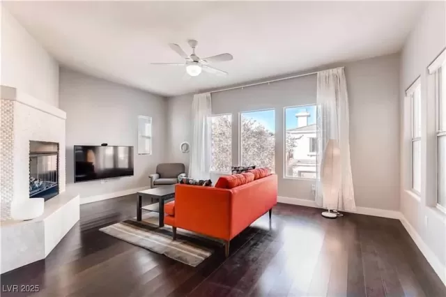 MLS: 2714751 Condo For Sale