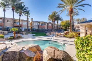 Photo #1: 2714751 Listing 