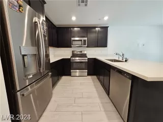 Photo #6: 2714756 Listing 