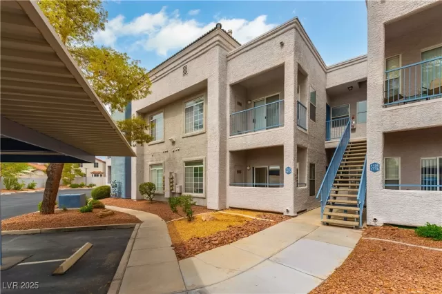 MLS: 2714814 Condo For Sale