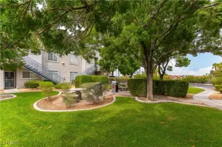 Photo #2: 2714814 Listing