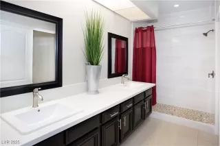 Photo #2: 2714816 Listing 