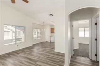 Photo #1: 2714851 Listing 