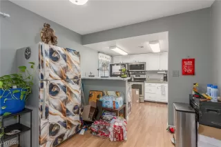 Photo #4: 2714853 Listing