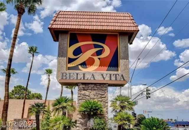 MLS: 2714869 Condo For Sale