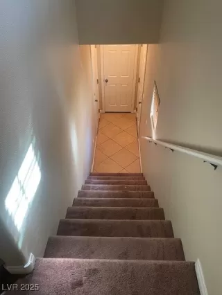 Photo #1: 2714894 Listing 