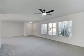 Photo #4: 2714917 Listing