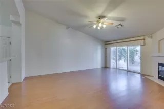 Photo #5: 2714939 Listing 