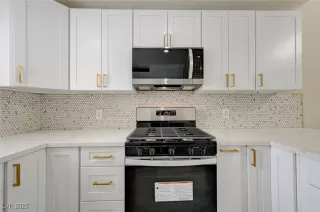 Photo #5: 2714944 Listing 