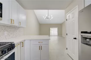 Photo #6: 2714944 Listing 