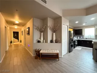 Photo #1: 2714971 Listing