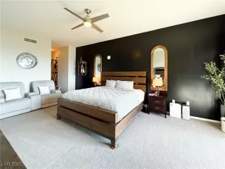 Photo #3: 2714971 Listing