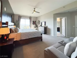 Photo #4: 2714971 Listing