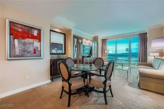 Photo #1: 2714977 Listing 