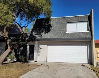 More Details about MLS # 2715033 : 3364 ROYCE COURT