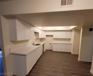 Photo #1: 2715033 Listing