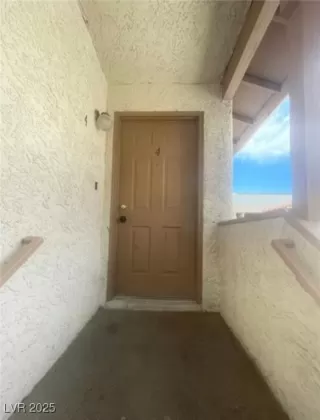 Photo #2: 2715059 Listing