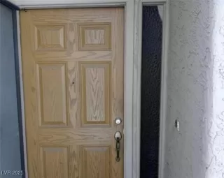 Photo #3: 2715064 Listing