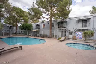 Photo #6: 2715075 Listing 