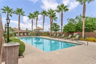 Photo #2: 2715078 Listing 