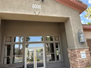 Photo #2: 2715080 Listing