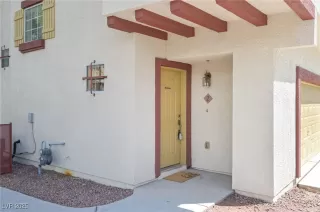 Photo #1: 2715083 Listing