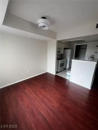 Photo #6: 2715108 Listing 