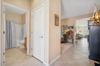 Photo #4: 2715112 Listing 