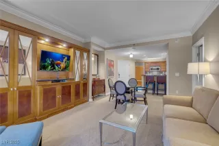 Photo #3: 2715132 Listing