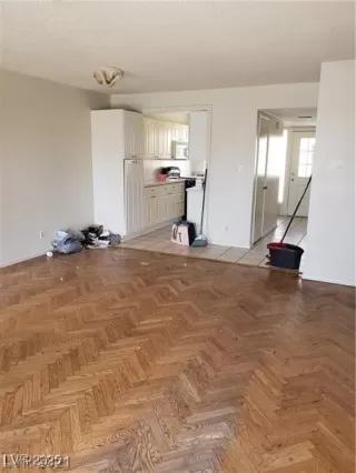 Photo #6: 2715153 Listing 