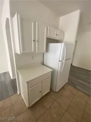 Photo #3: 2715157 Listing 