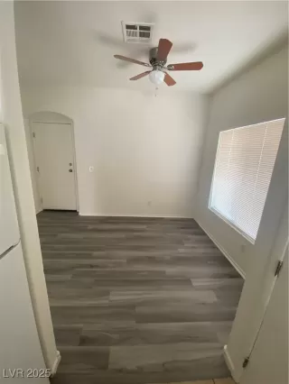 Photo #4: 2715157 Listing 