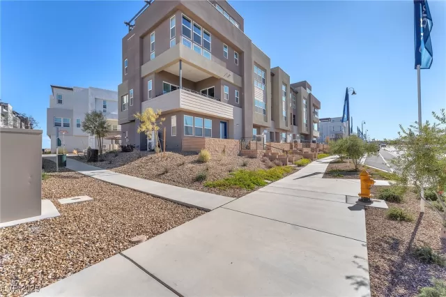 MLS: 2715161 Condo For Sale