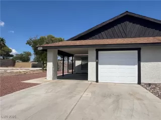 Photo #2: 2715165 Listing 